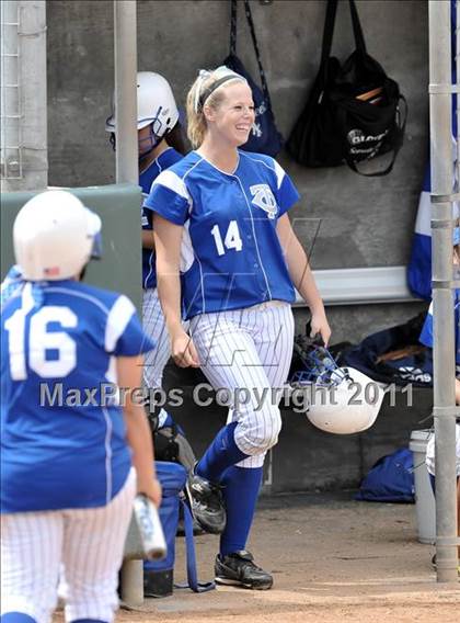 Thumbnail 2 in Palos Verdes Peninsula vs. Temescal Canyon (Woodbridge Tournament) photogallery.
