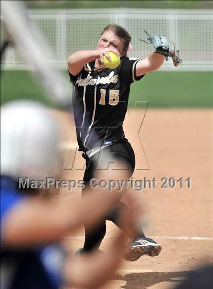 Thumbnail 2 in Palos Verdes Peninsula vs. Temescal Canyon (Woodbridge Tournament) photogallery.