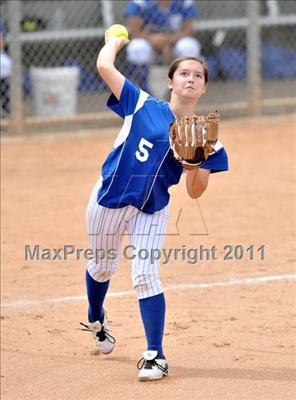 Thumbnail 1 in Palos Verdes Peninsula vs. Temescal Canyon (Woodbridge Tournament) photogallery.
