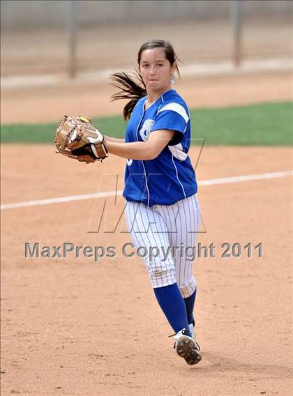 Thumbnail 3 in Palos Verdes Peninsula vs. Temescal Canyon (Woodbridge Tournament) photogallery.