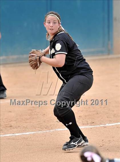 Thumbnail 2 in Palos Verdes Peninsula vs. Temescal Canyon (Woodbridge Tournament) photogallery.
