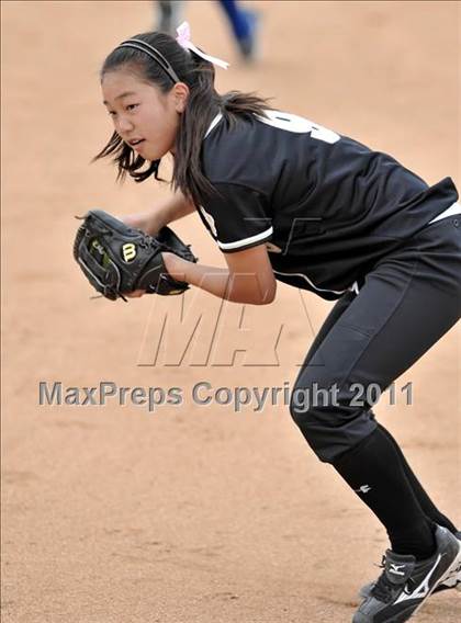 Thumbnail 2 in Palos Verdes Peninsula vs. Temescal Canyon (Woodbridge Tournament) photogallery.
