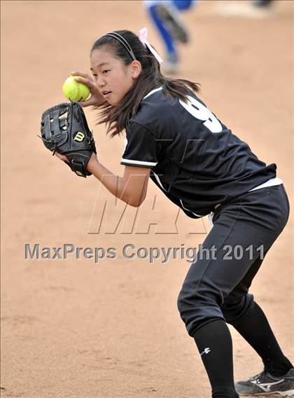 Thumbnail 3 in Palos Verdes Peninsula vs. Temescal Canyon (Woodbridge Tournament) photogallery.
