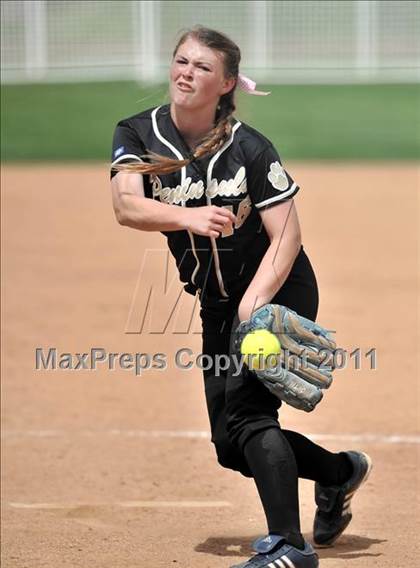 Thumbnail 2 in Palos Verdes Peninsula vs. Temescal Canyon (Woodbridge Tournament) photogallery.