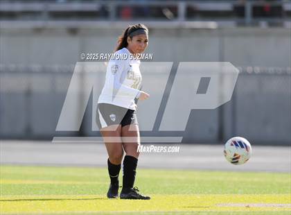 Thumbnail 1 in Clovis vs. Madera photogallery.