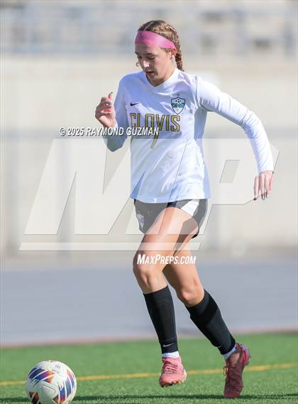 Thumbnail 3 in Clovis vs. Madera photogallery.