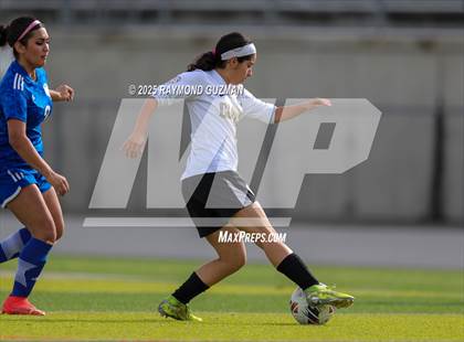 Thumbnail 1 in Clovis vs. Madera photogallery.