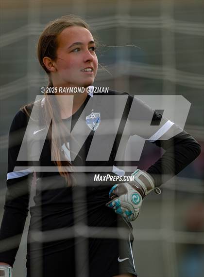 Thumbnail 2 in Clovis vs. Madera photogallery.