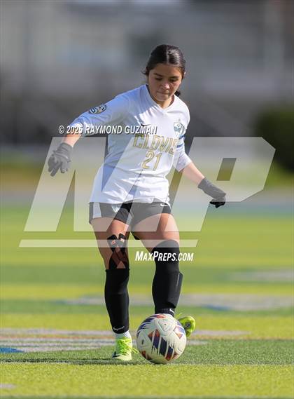 Thumbnail 3 in Clovis vs. Madera photogallery.