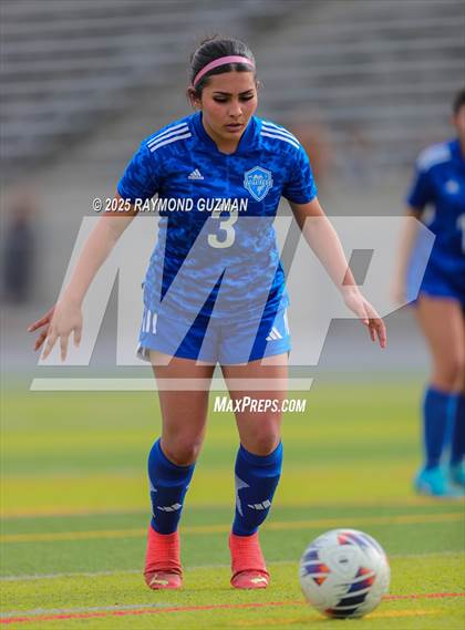 Thumbnail 1 in Clovis vs. Madera photogallery.