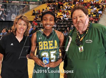 Thumbnail 2 in Vista Murrieta vs. Brea Olinda (CIF SoCal Regional D1 Final) photogallery.