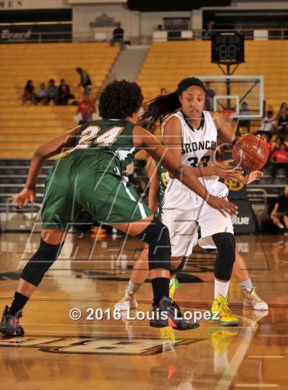 Thumbnail 2 in Vista Murrieta vs. Brea Olinda (CIF SoCal Regional D1 Final) photogallery.