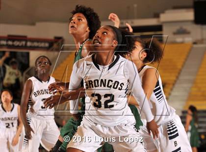 Thumbnail 2 in Vista Murrieta vs. Brea Olinda (CIF SoCal Regional D1 Final) photogallery.