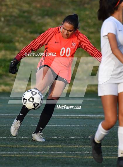 Thumbnail 2 in University Prep vs. Apple Valley photogallery.