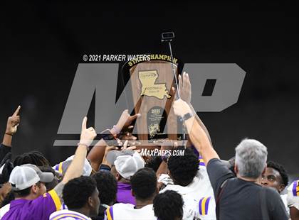 Thumbnail 2 in Logansport vs. Homer (LHSAA 1A Final) photogallery.