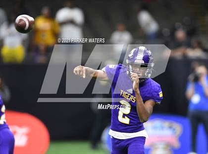 Thumbnail 2 in Logansport vs. Homer (LHSAA 1A Final) photogallery.