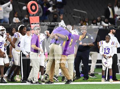 Thumbnail 1 in Logansport vs. Homer (LHSAA 1A Final) photogallery.