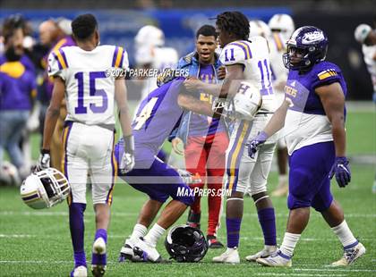 Thumbnail 1 in Logansport vs. Homer (LHSAA 1A Final) photogallery.