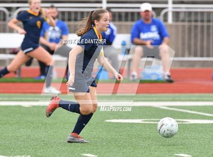 Thumbnail 1 in Highland Park vs Midlothian (UIL 5A Region 2 Semifinal) photogallery.
