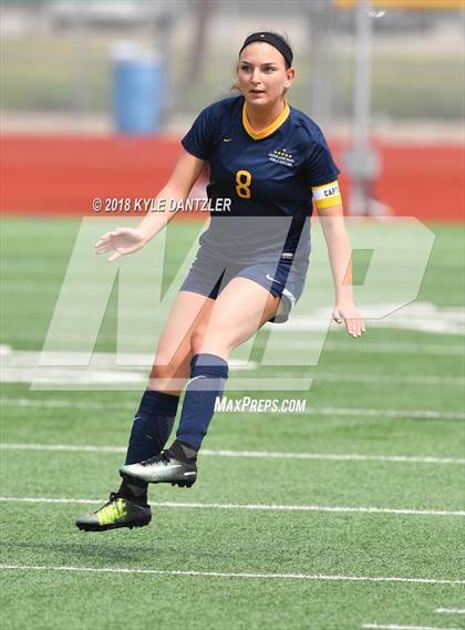 Thumbnail 3 in Highland Park vs Midlothian (UIL 5A Region 2 Semifinal) photogallery.
