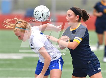 Thumbnail 1 in Highland Park vs Midlothian (UIL 5A Region 2 Semifinal) photogallery.