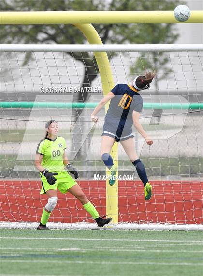 Thumbnail 1 in Highland Park vs Midlothian (UIL 5A Region 2 Semifinal) photogallery.