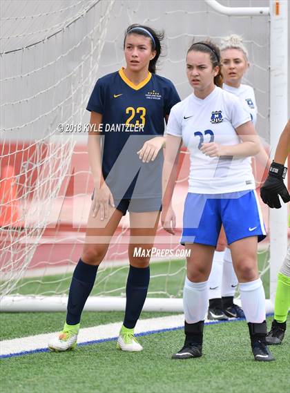 Thumbnail 1 in Highland Park vs Midlothian (UIL 5A Region 2 Semifinal) photogallery.