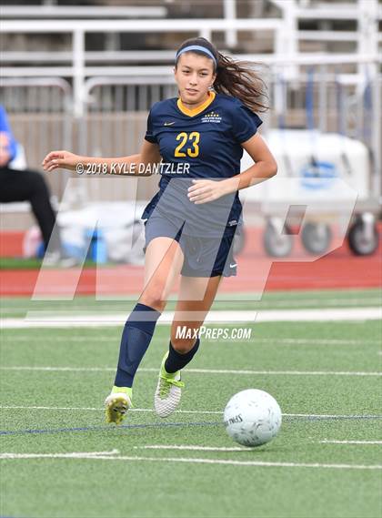 Thumbnail 3 in Highland Park vs Midlothian (UIL 5A Region 2 Semifinal) photogallery.