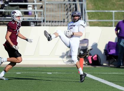 Thumbnail 2 in Whitehouse vs. College Station (UIL 5A Bi-District Playoff) photogallery.