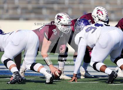 Thumbnail 3 in Whitehouse vs. College Station (UIL 5A Bi-District Playoff) photogallery.