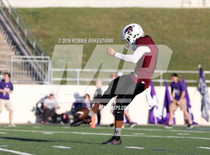 Thumbnail 3 in Whitehouse vs. College Station (UIL 5A Bi-District Playoff) photogallery.