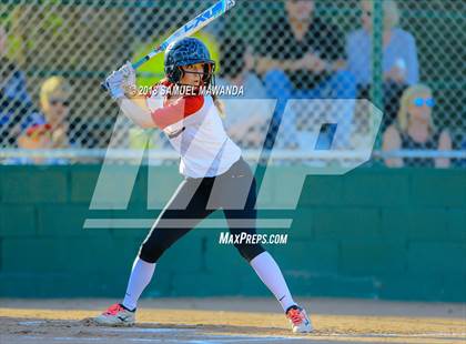 Thumbnail 2 in Harvard-Westlake vs Louisville photogallery.