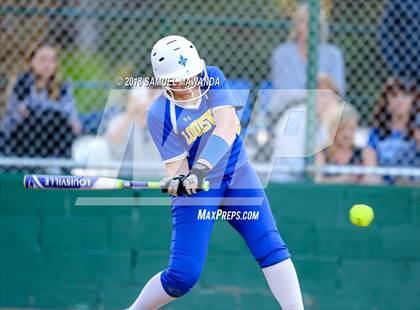 Thumbnail 3 in Harvard-Westlake vs Louisville photogallery.