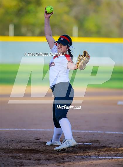 Thumbnail 3 in Harvard-Westlake vs Louisville photogallery.