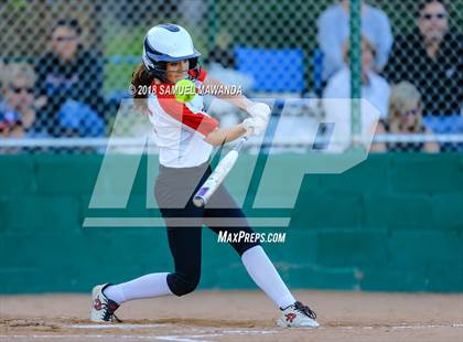 Thumbnail 3 in Harvard-Westlake vs Louisville photogallery.