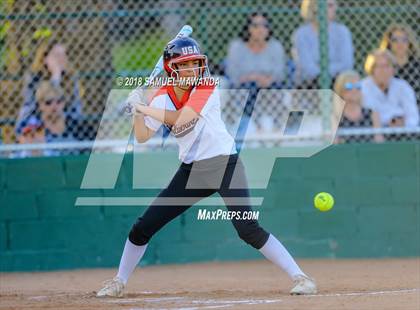 Thumbnail 3 in Harvard-Westlake vs Louisville photogallery.