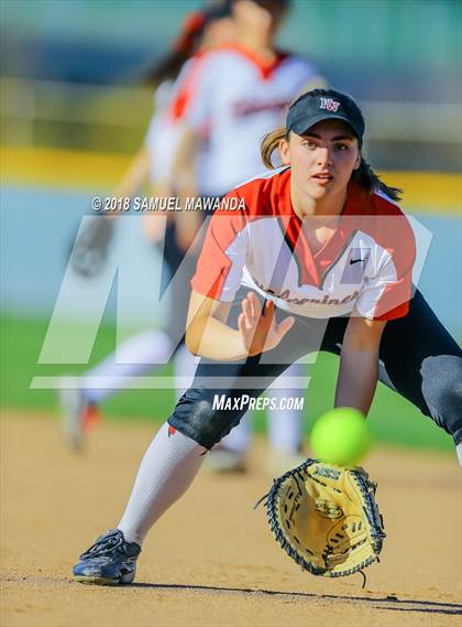 Thumbnail 2 in Harvard-Westlake vs Louisville photogallery.