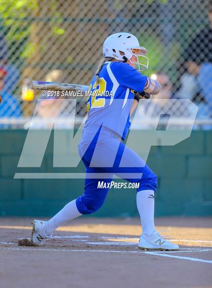 Thumbnail 2 in Harvard-Westlake vs Louisville photogallery.