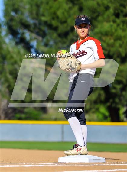 Thumbnail 3 in Harvard-Westlake vs Louisville photogallery.