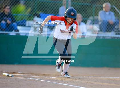 Thumbnail 1 in Harvard-Westlake vs Louisville photogallery.