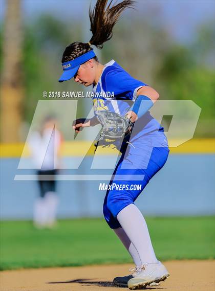 Thumbnail 3 in Harvard-Westlake vs Louisville photogallery.
