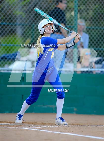 Thumbnail 3 in Harvard-Westlake vs Louisville photogallery.