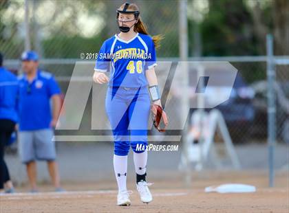 Thumbnail 2 in Harvard-Westlake vs Louisville photogallery.