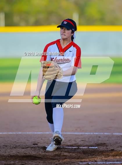 Thumbnail 2 in Harvard-Westlake vs Louisville photogallery.