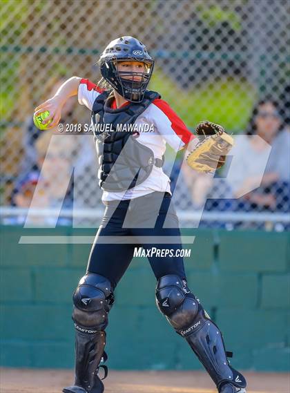 Thumbnail 3 in Harvard-Westlake vs Louisville photogallery.