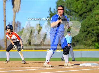 Thumbnail 1 in Harvard-Westlake vs Louisville photogallery.