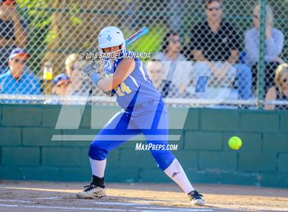 Thumbnail 1 in Harvard-Westlake vs Louisville photogallery.