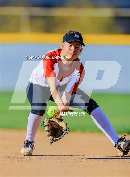 Thumbnail 3 in Harvard-Westlake vs Louisville photogallery.