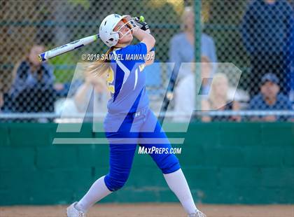Thumbnail 2 in Harvard-Westlake vs Louisville photogallery.