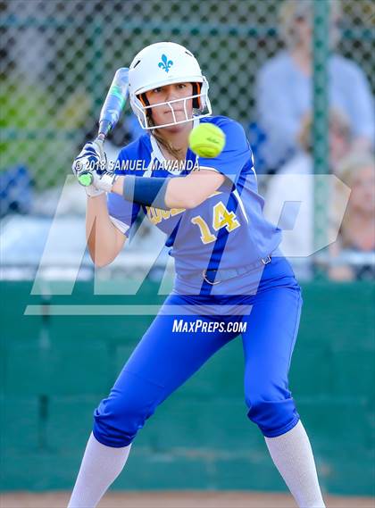 Thumbnail 1 in Harvard-Westlake vs Louisville photogallery.